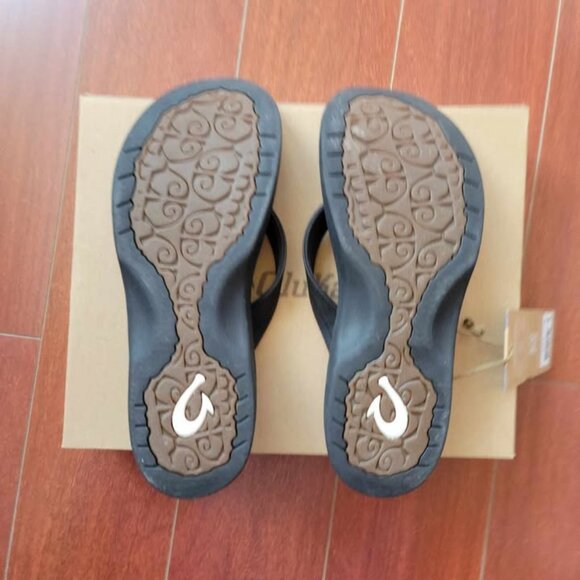 OluKai Ohana Women's Beach Sandals - Black/Black - Picture 5 of 7